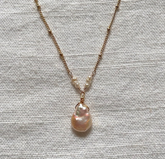 Tear Drop Pearl Necklace